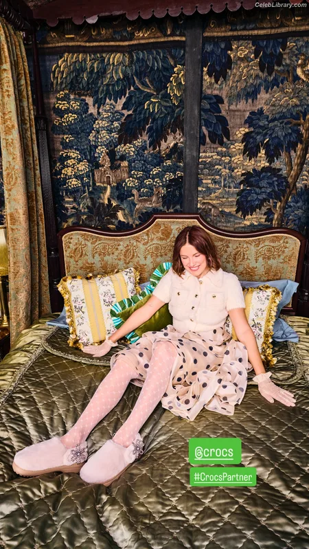 Millie Bobby Brown photo 12 of 4182