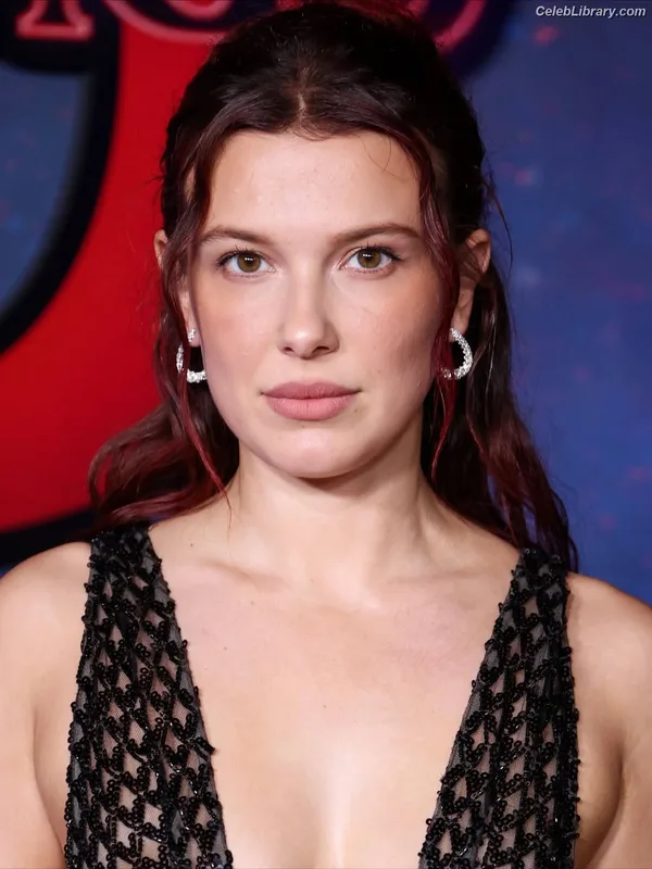 Millie Bobby Brown photo 18 of 4182