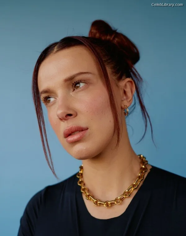 Millie Bobby Brown photo 22 of 4182