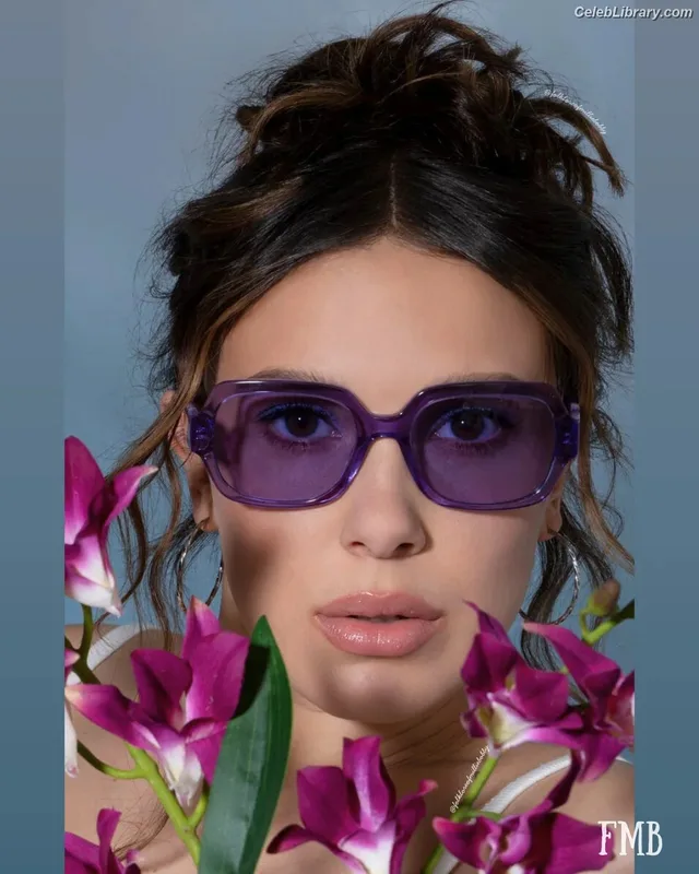 Millie Bobby Brown photo 19 of 4182