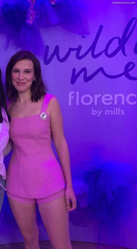 Millie Bobby Brown photo 10 of 4182