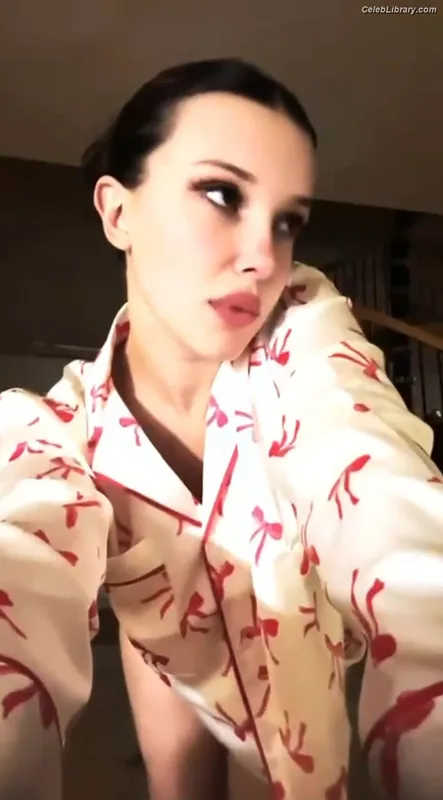 Millie Bobby Brown photo 13 of 4182