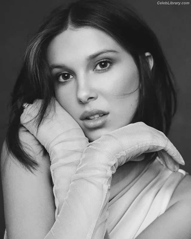 Millie Bobby Brown photo 19 of 4182