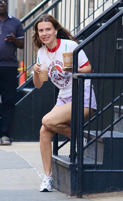 Millie Bobby Brown photo 6 of 4182