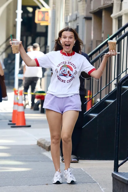Millie Bobby Brown photo 13 of 4182