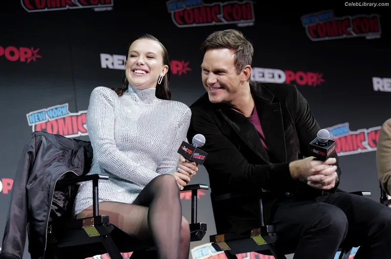 Millie Bobby Brown photo 2 of 4182
