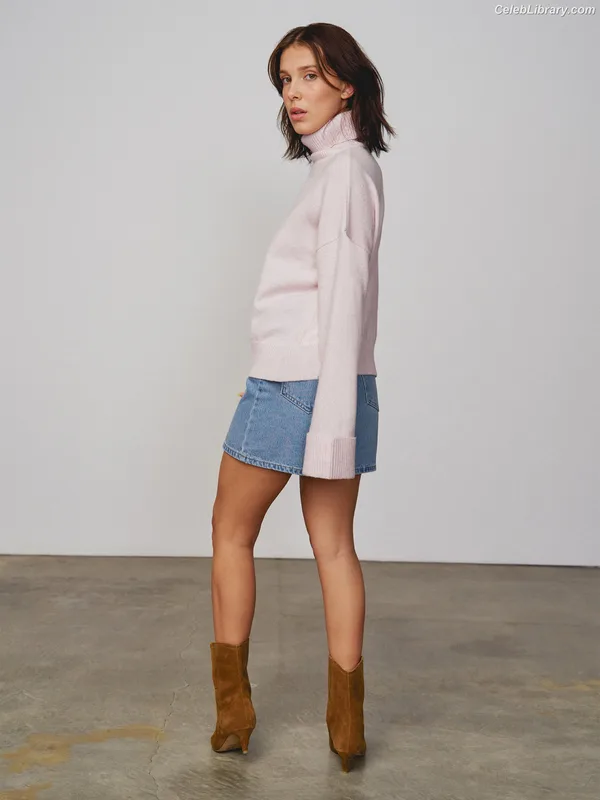 Millie Bobby Brown photo 1 of 4182