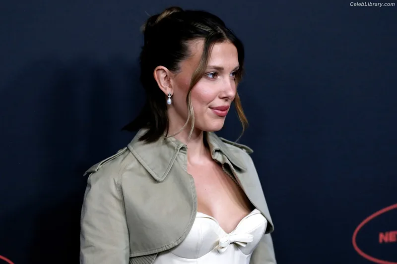 Millie Bobby Brown photo 24 of 4182