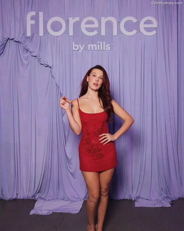 Millie Bobby Brown photo 19 of 4182