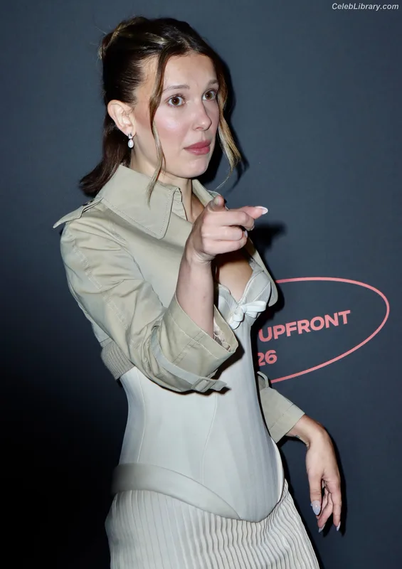 Millie Bobby Brown photo 23 of 4182