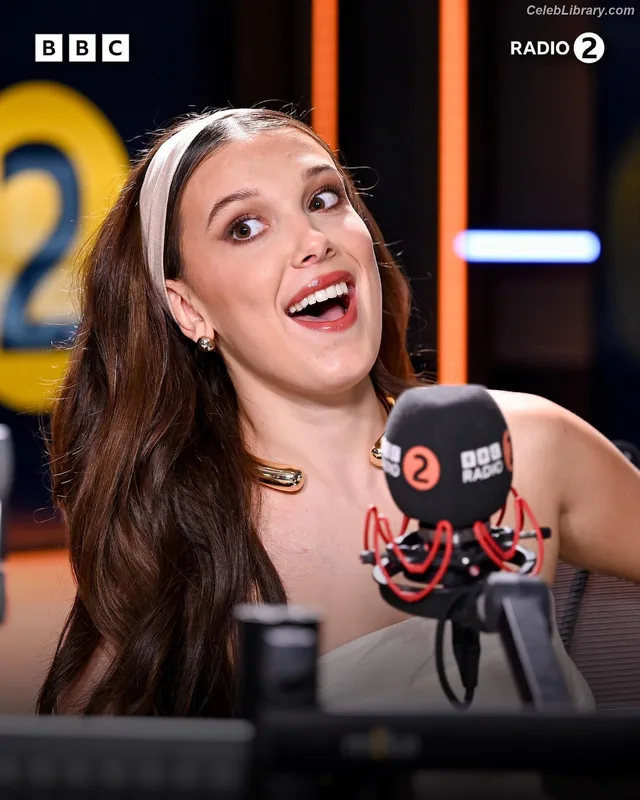 Millie Bobby Brown photo 19 of 4182