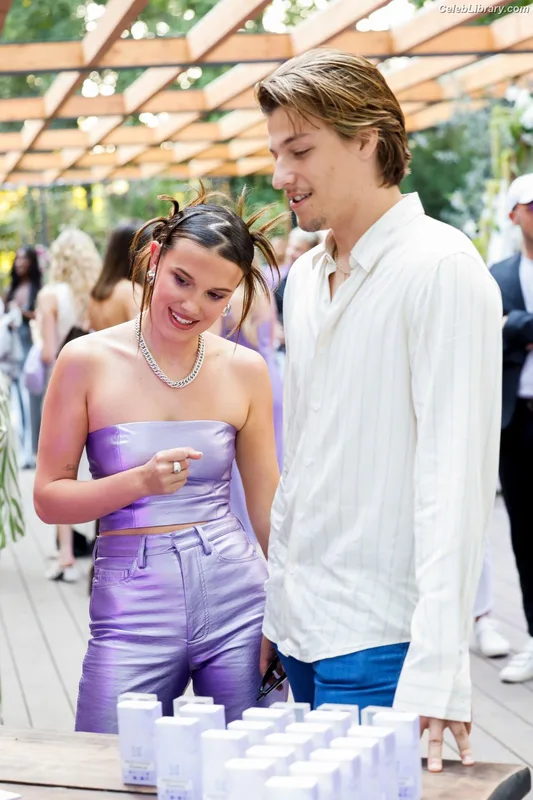 Millie Bobby Brown photo 14 of 4182