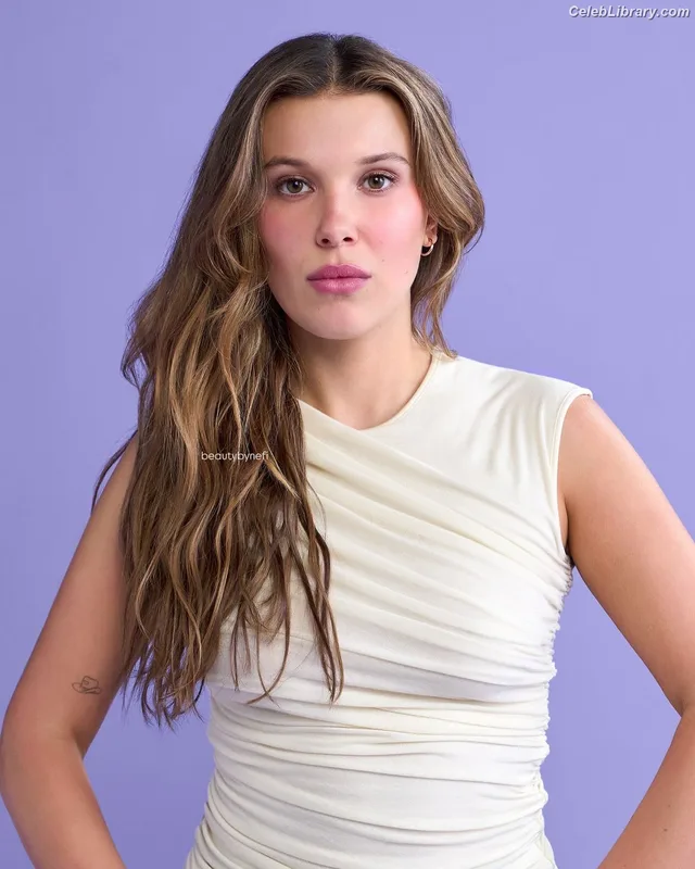 Millie Bobby Brown photo 9 of 4182