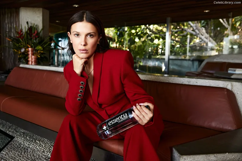 Millie Bobby Brown photo 15 of 4182