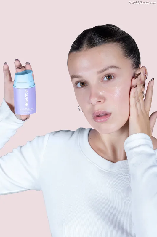 Millie Bobby Brown photo 15 of 4182