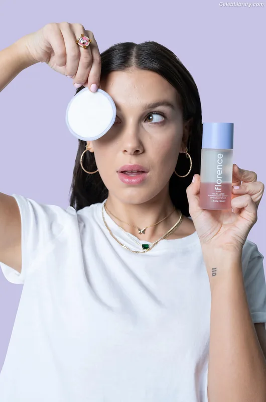 Millie Bobby Brown photo 16 of 4182