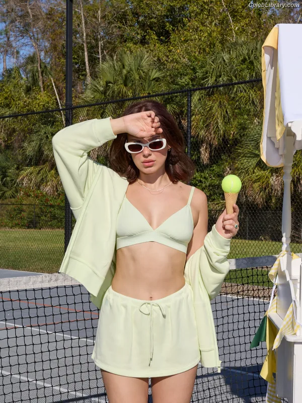 Millie Bobby Brown photo 7 of 4182
