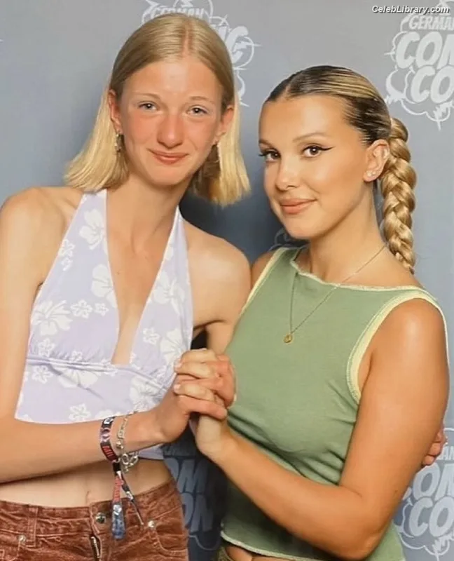 Millie Bobby Brown photo 22 of 4182