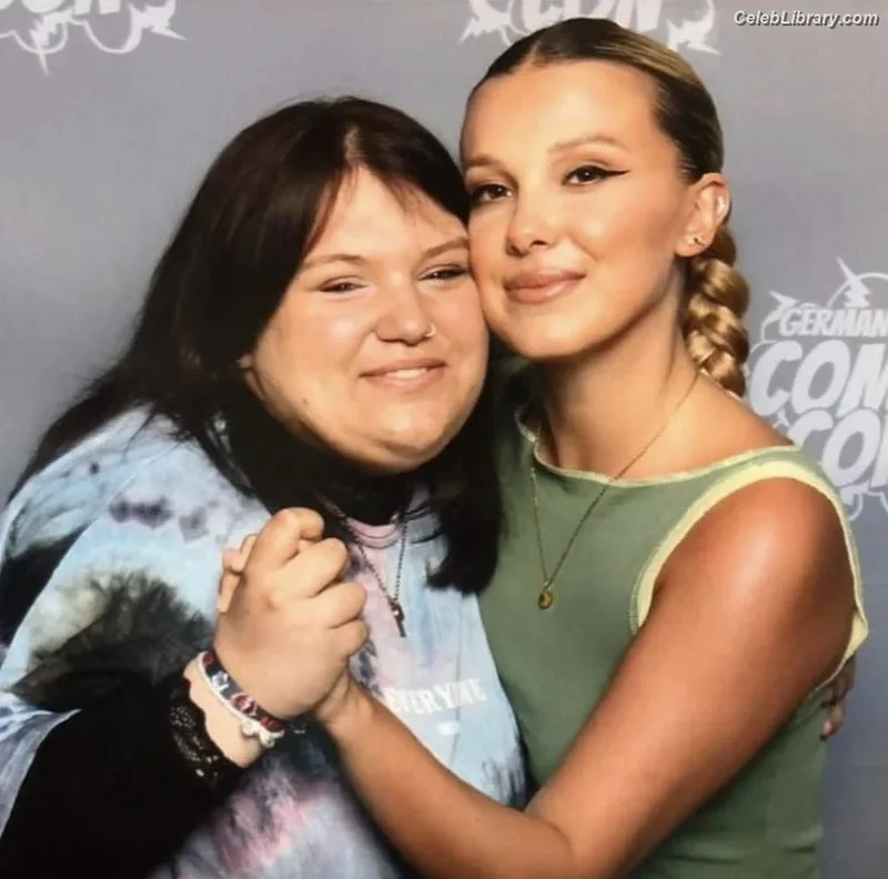 Millie Bobby Brown photo 23 of 4182