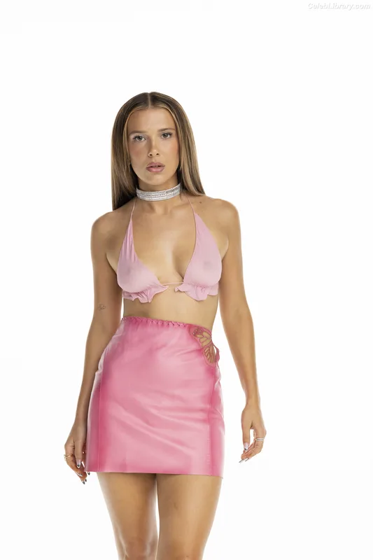 Millie Bobby Brown photo 18 of 4182