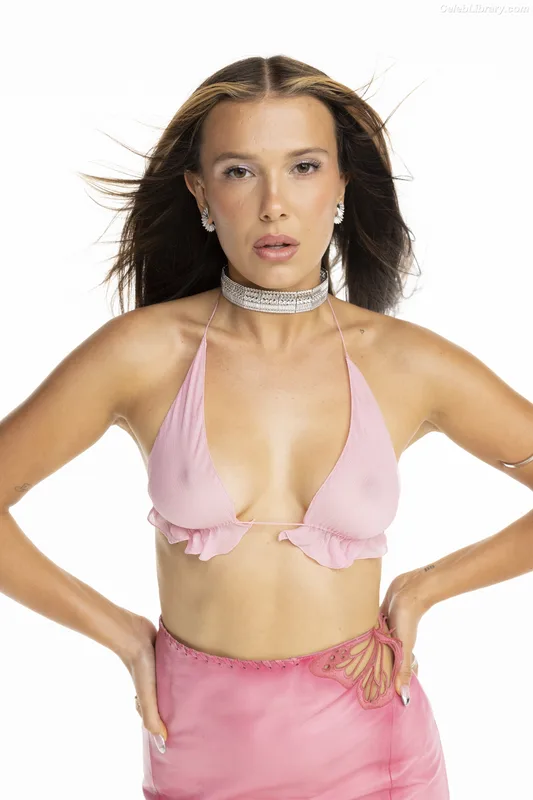 Millie Bobby Brown photo 14 of 4182