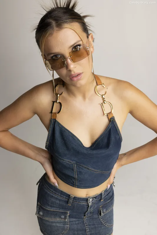 Millie Bobby Brown photo 12 of 4182