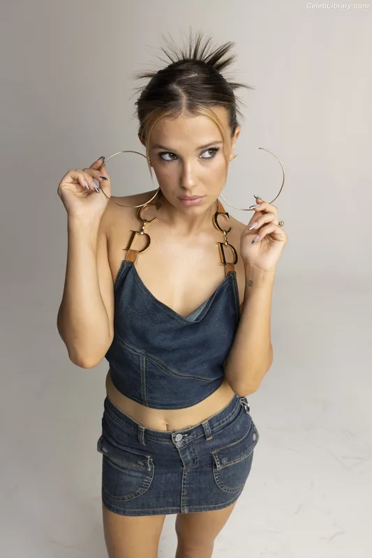 Millie Bobby Brown photo 16 of 4182