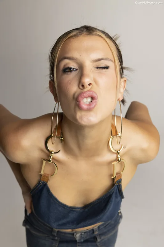Millie Bobby Brown photo 23 of 4182