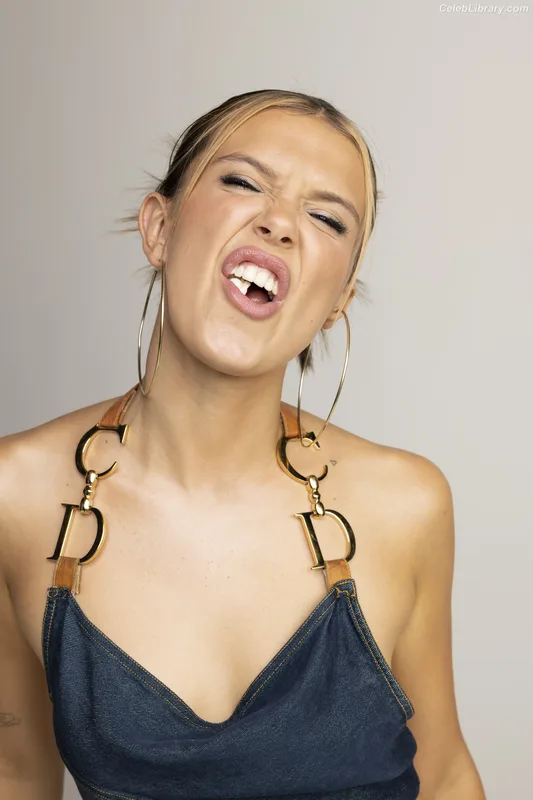 Millie Bobby Brown photo 6 of 4182