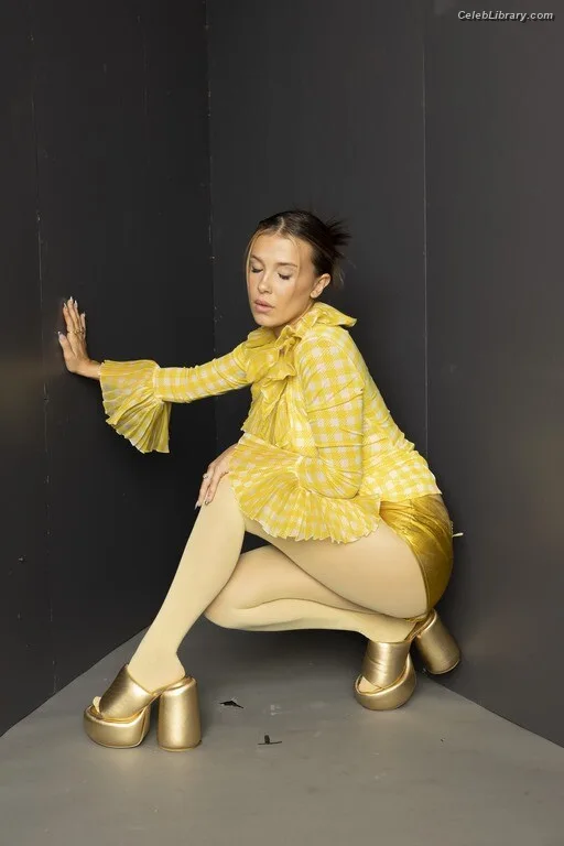 Millie Bobby Brown photo 24 of 4182