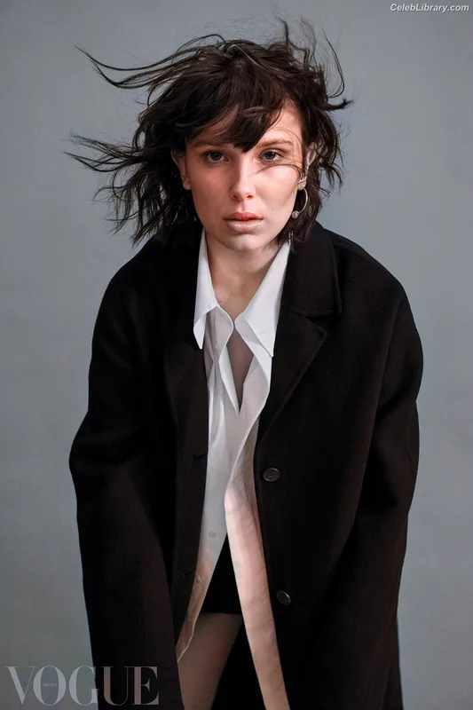 Millie Bobby Brown photo 19 of 4182