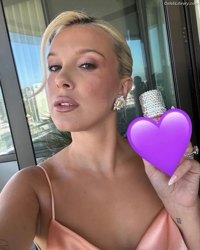 Millie Bobby Brown photo 17 of 4182