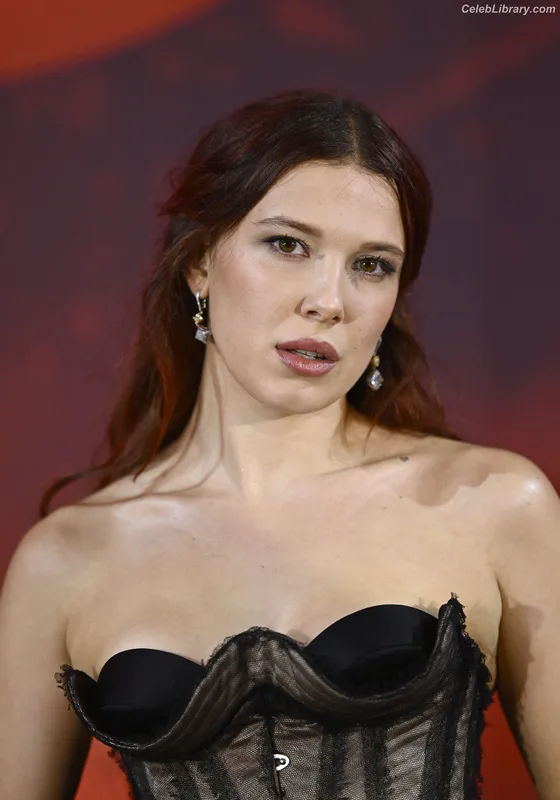 Millie Bobby Brown photo 18 of 4182