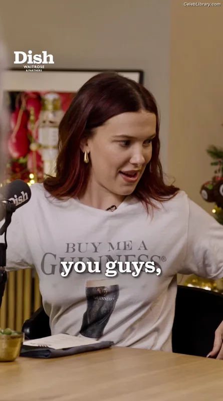 Millie Bobby Brown photo 16 of 4182