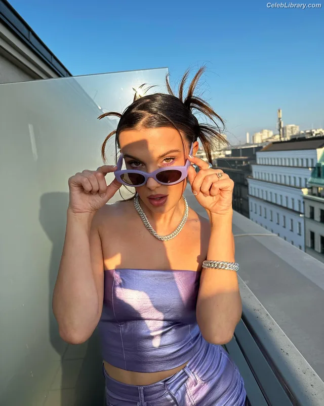 Millie Bobby Brown photo 24 of 4182