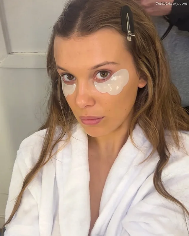 Millie Bobby Brown photo 23 of 4182