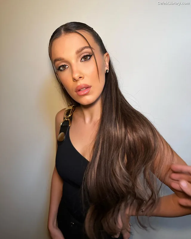 Millie Bobby Brown photo 9 of 4182