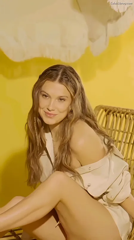 Millie Bobby Brown photo 14 of 4182