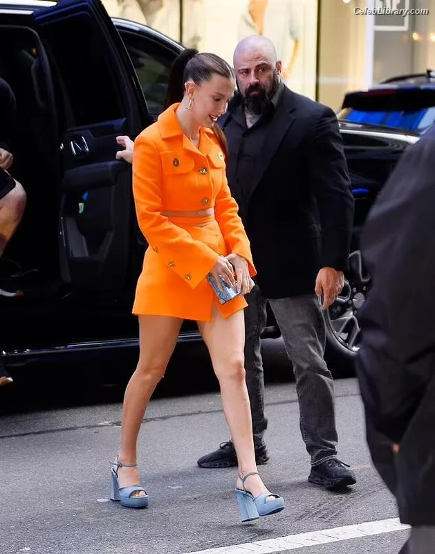 Millie Bobby Brown photo 6 of 4182