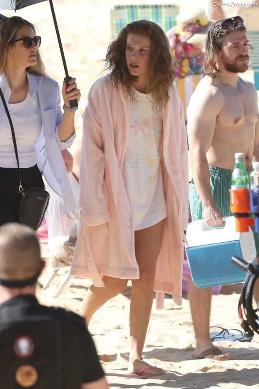 Millie Bobby Brown photo 3 of 4182
