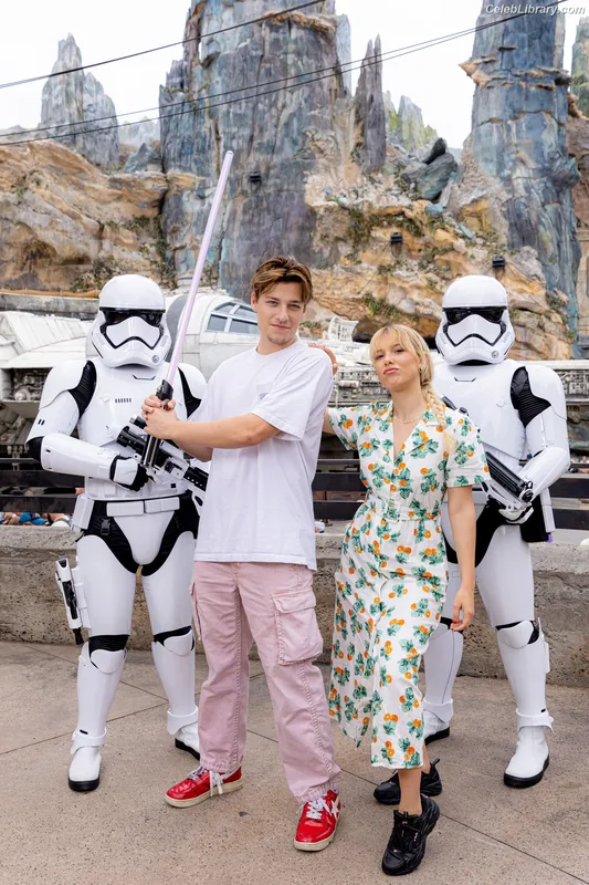 Millie Bobby Brown photo 23 of 4182