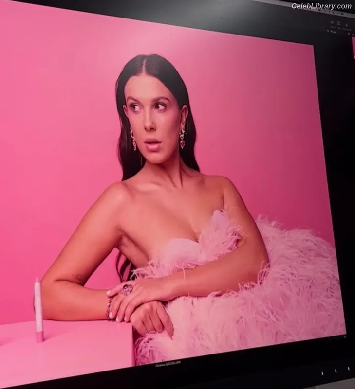 Millie Bobby Brown photo 15 of 4182