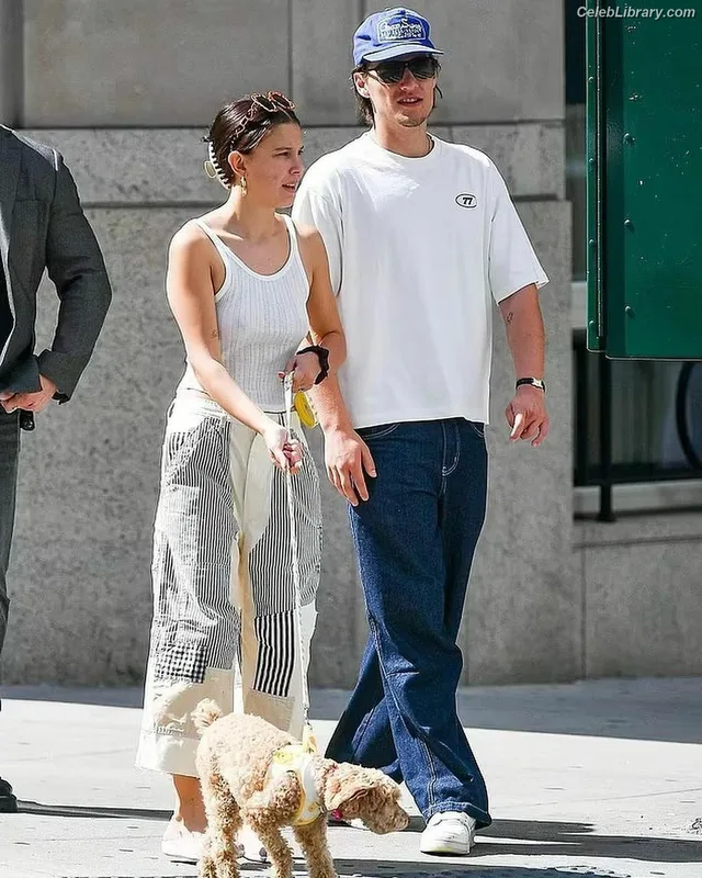 Millie Bobby Brown photo 7 of 4182
