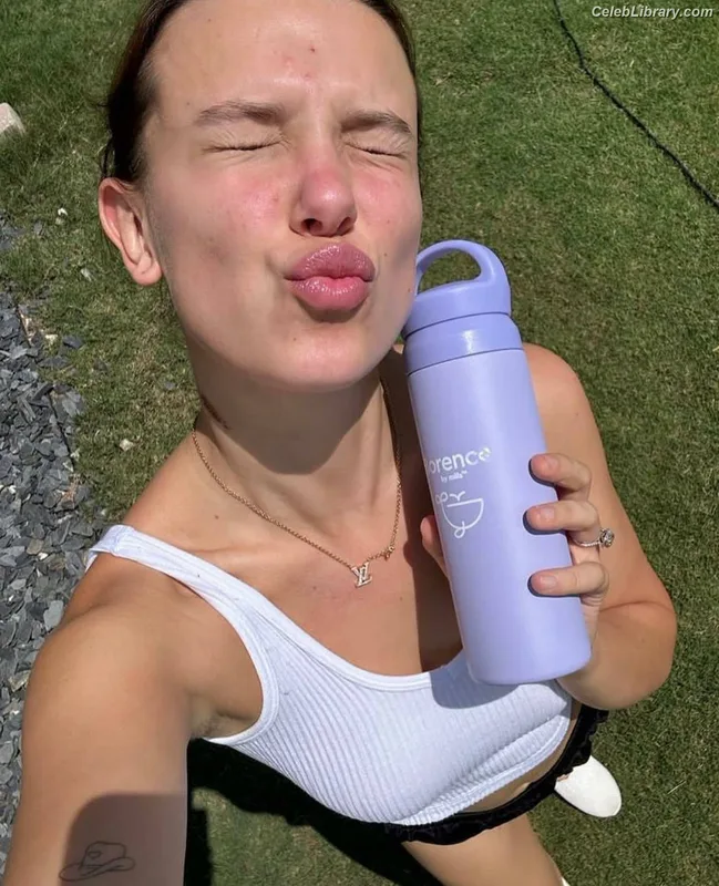 Millie Bobby Brown photo 15 of 4182