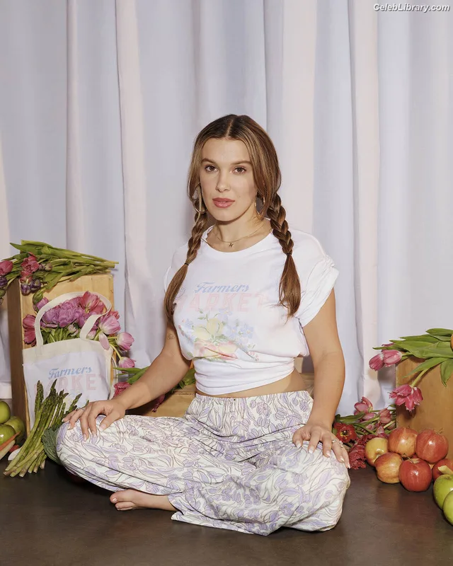Millie Bobby Brown photo 18 of 4182