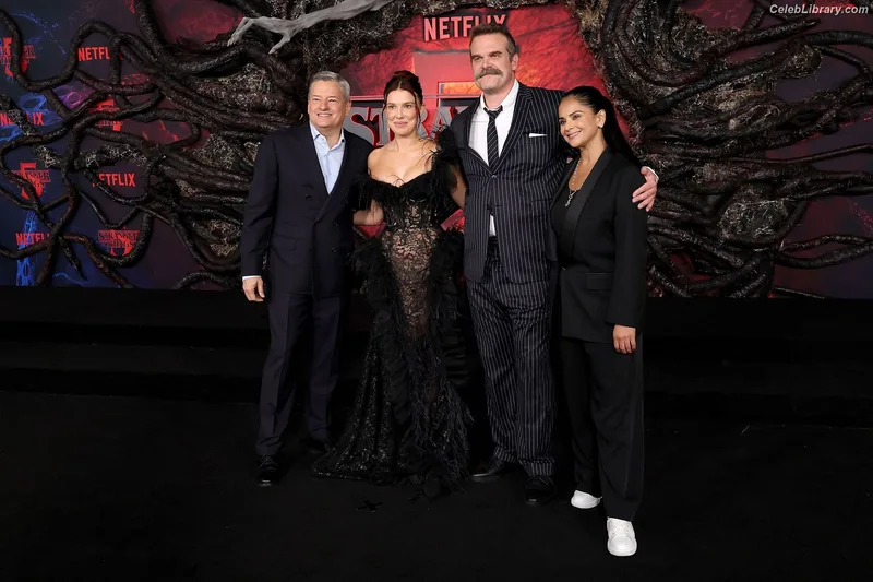 Millie Bobby Brown photo 15 of 4182