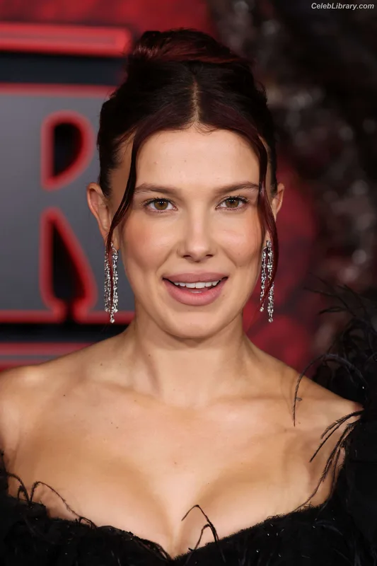 Millie Bobby Brown photo 14 of 4182