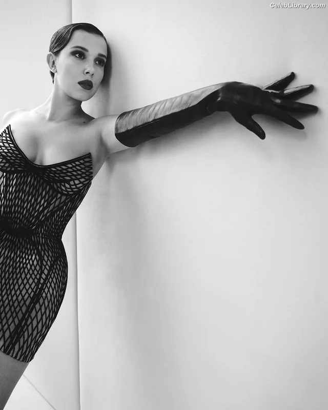 Millie Bobby Brown photo 9 of 4182