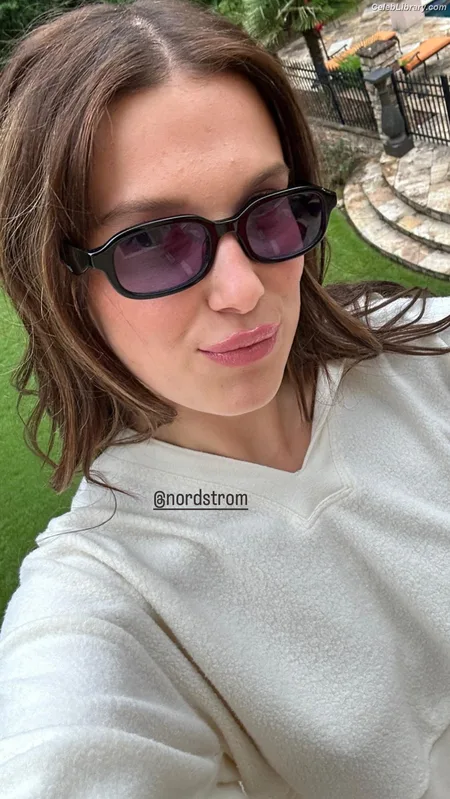 Millie Bobby Brown photo 4 of 4182