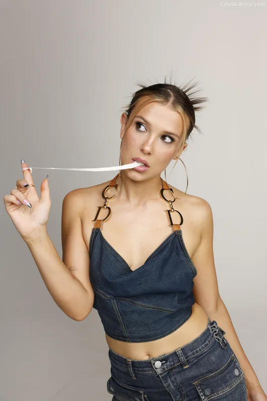 Millie Bobby Brown photo 16 of 4182